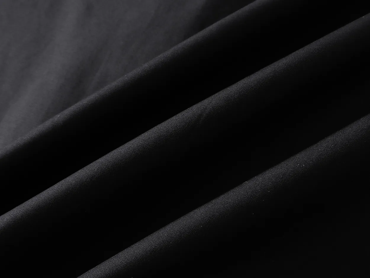 Balenciaga 。 Quality ， 。 ， ， ， 。 ：Black White Sizes：S M L